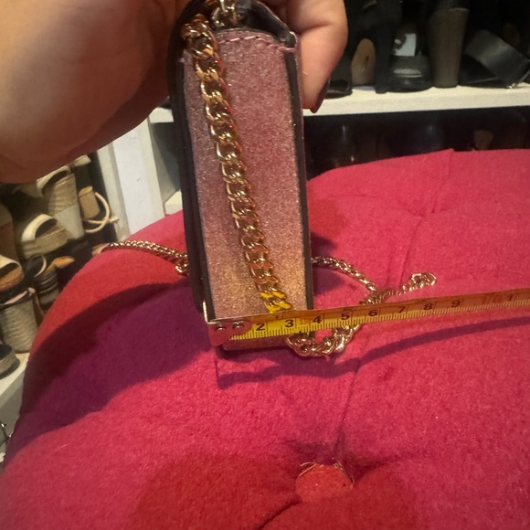 Kate Spade Nicola Shimmer Twistlock Chain Wallet - Picture 5 of 5